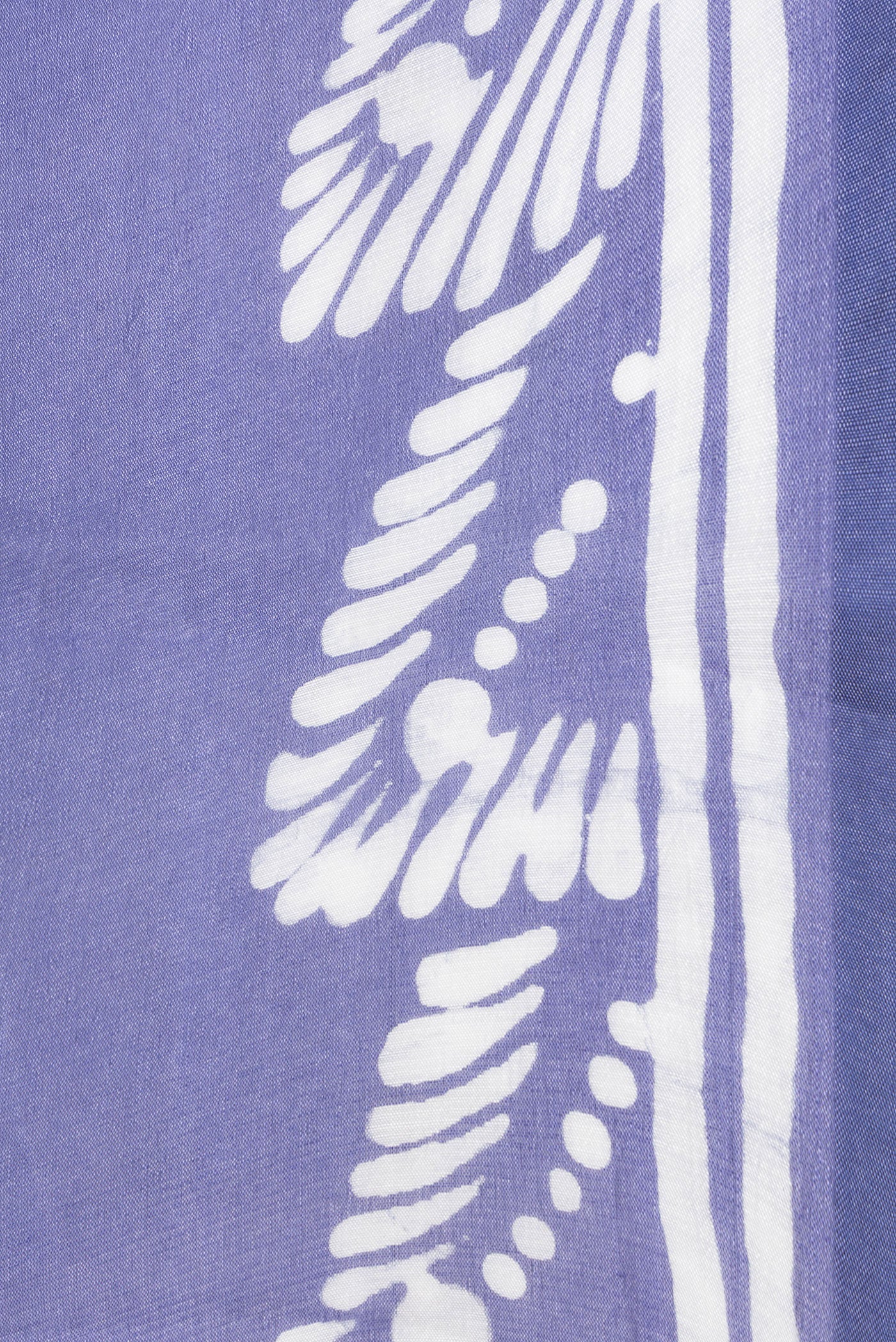Lilac Printed Silk Saree - Image 3