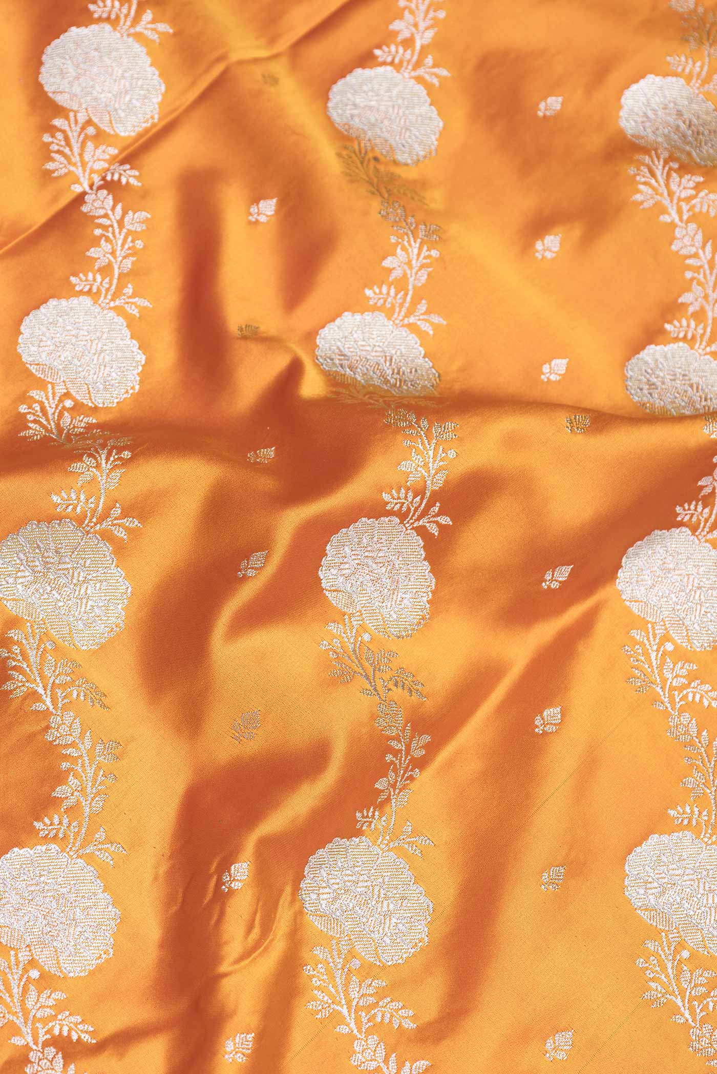 Yellow Dual Tone Blended Banarasi Silk Saree - Image 2