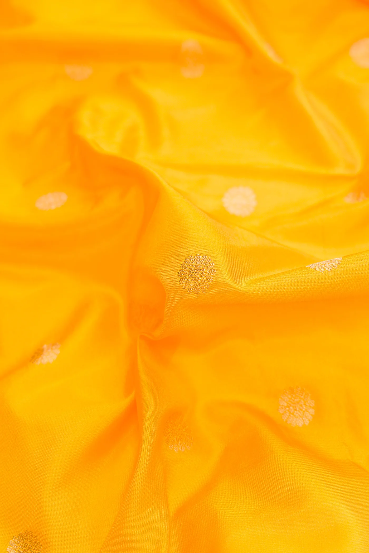 Yellow Blended Paithani Silk Saree - Image 2