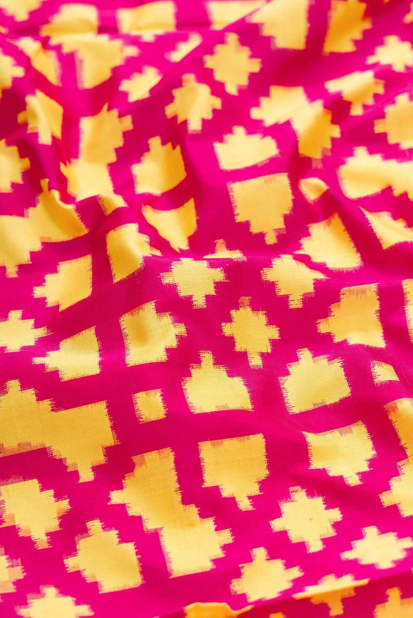 Yellow Dual Tone Double Ikat Saree - Image 3