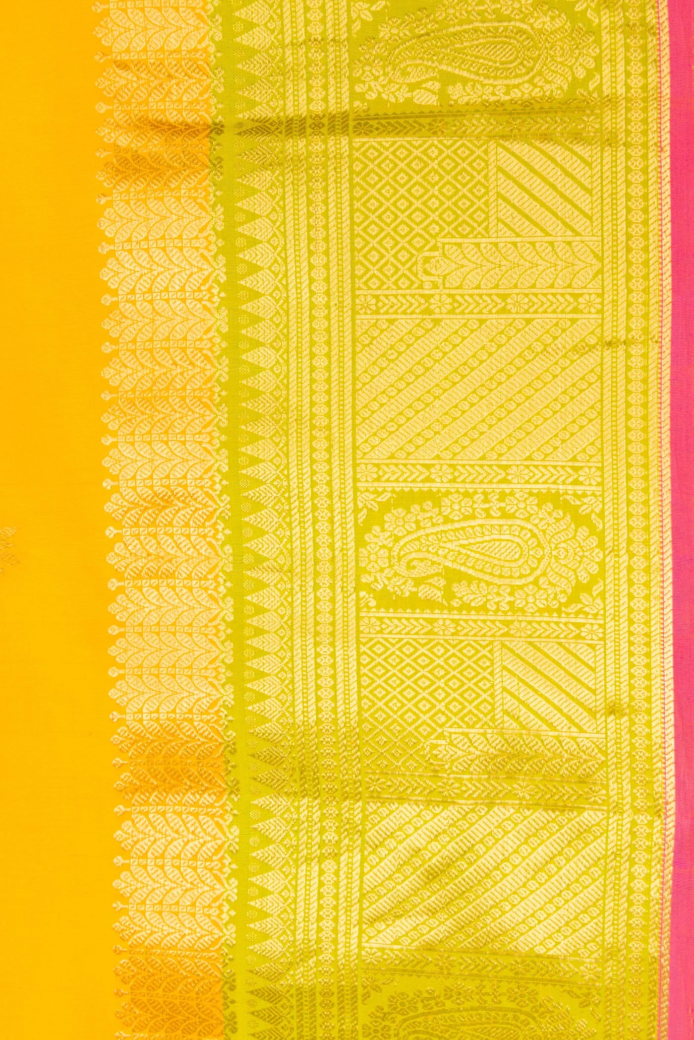 Yellow Gadwal Silk Saree - Image 3