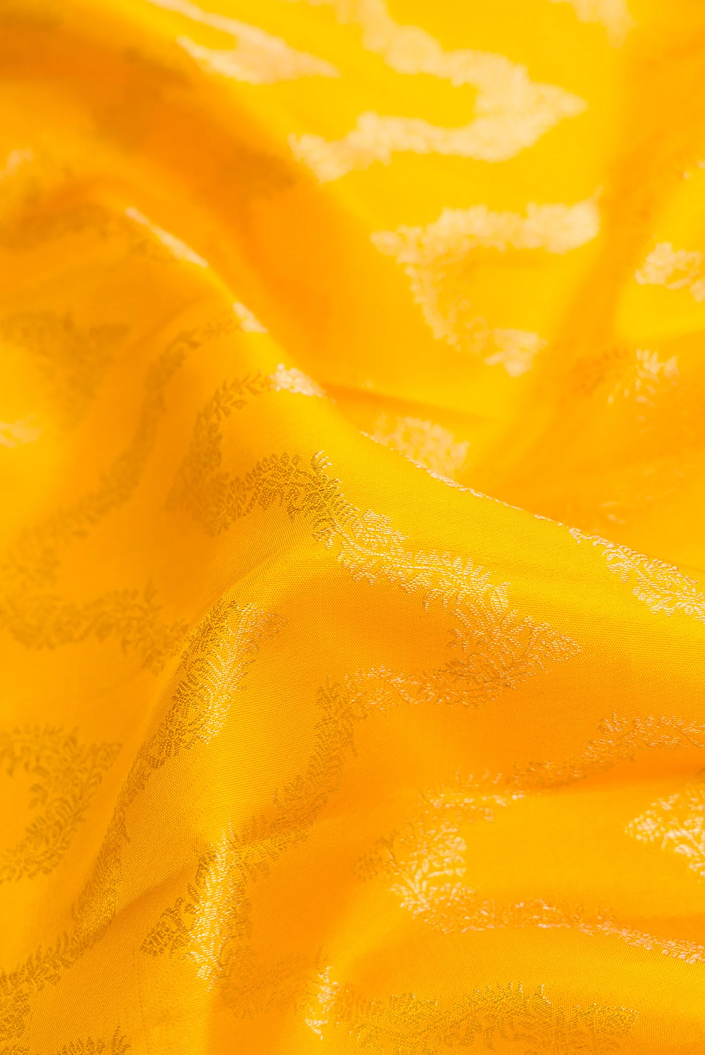 Yellow Kanjivaram Silk Saree - Image 2