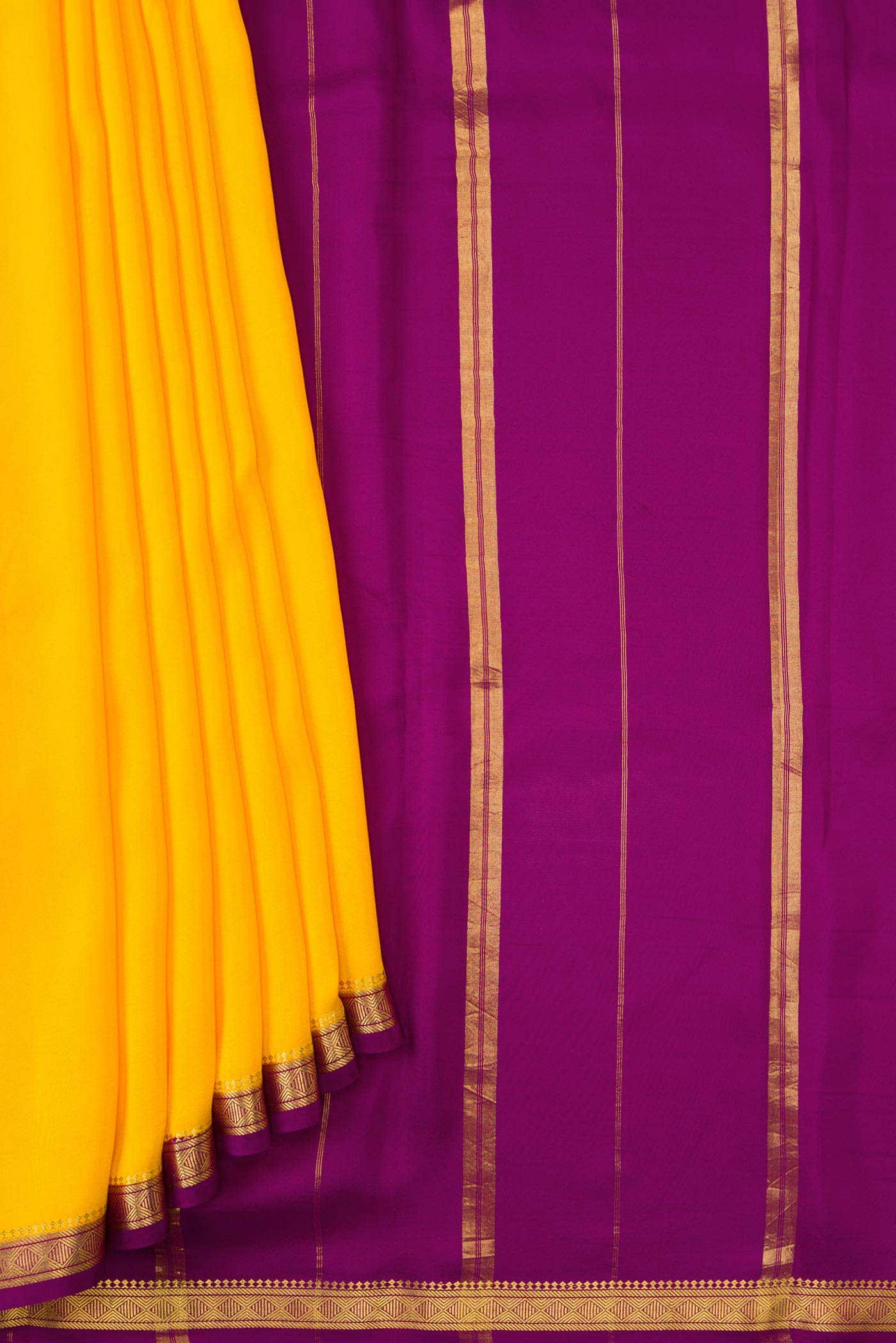 Pure Silk Pure Zari Yellow Dual Tone Mysore Crepe Saree - Image 2