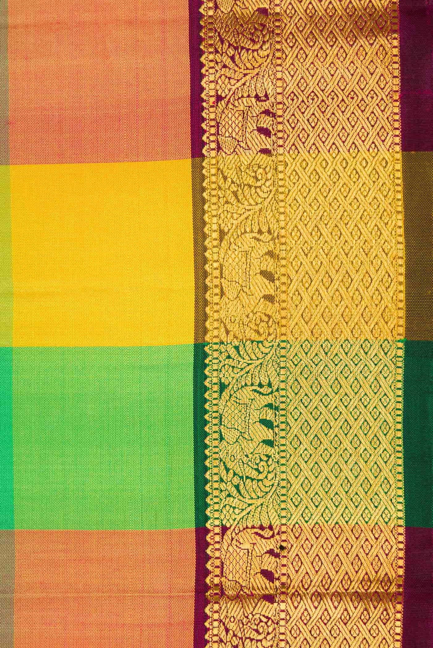 Pure Silk Pure Zari Yellow, Pink and Green Dual Tone Kanchipuram Saree - Image 5